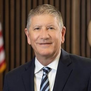 Dr. Robin Ryan